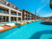 Nalu Resort & SPA