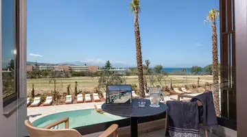 Nalu Resort & Spa