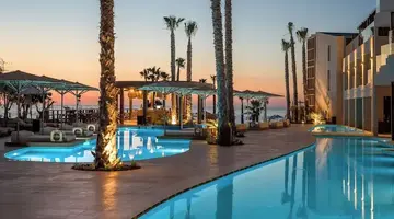 Nalu Resort & Spa
