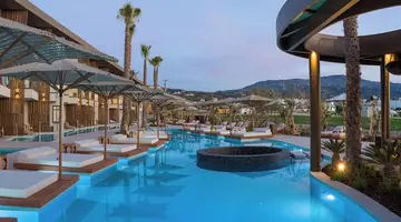 Nalu Resort & Spa