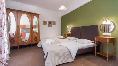 Nami Hotel & Suite