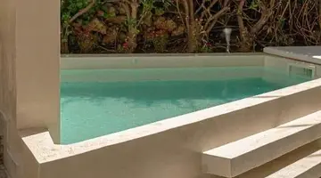 NAMI HOTEL & SUITES
