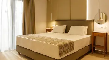 NAMI HOTEL & SUITES
