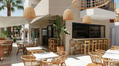 Nami Hotel & Suites