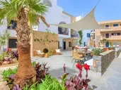 NAMI HOTEL & SUITES