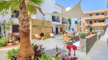 NAMI HOTEL & SUITES