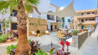 NAMI HOTEL & SUITES