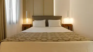 NAMI HOTEL & SUITES