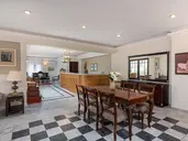 Nami Hotel & Suites