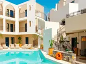 NAMI HOTEL & SUITES