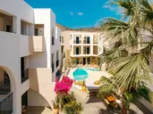 NAMI HOTEL & SUITES
