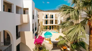 NAMI HOTEL & SUITES