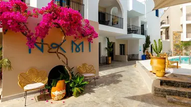 NAMI HOTEL & SUITES