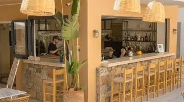 NAMI HOTEL & SUITES
