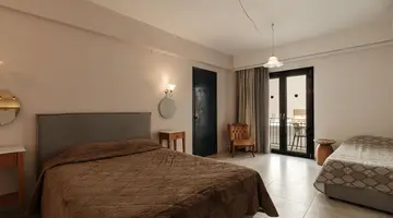 Nami Hotel & Suites