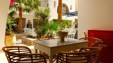 NAMI HOTEL & SUITES