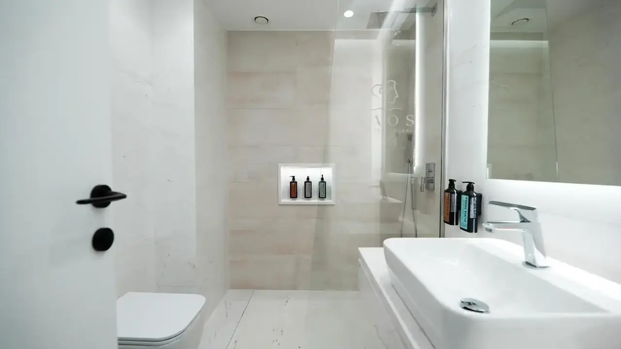 Naos Luxury Hotel