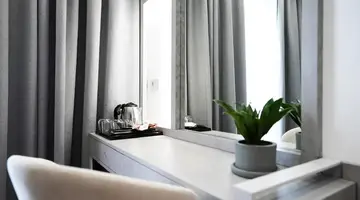 Naos Luxury Hotel