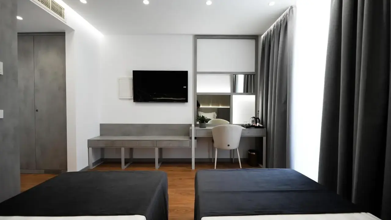 Naos Luxury Hotel