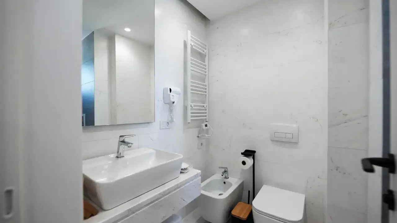 Naos Luxury Hotel