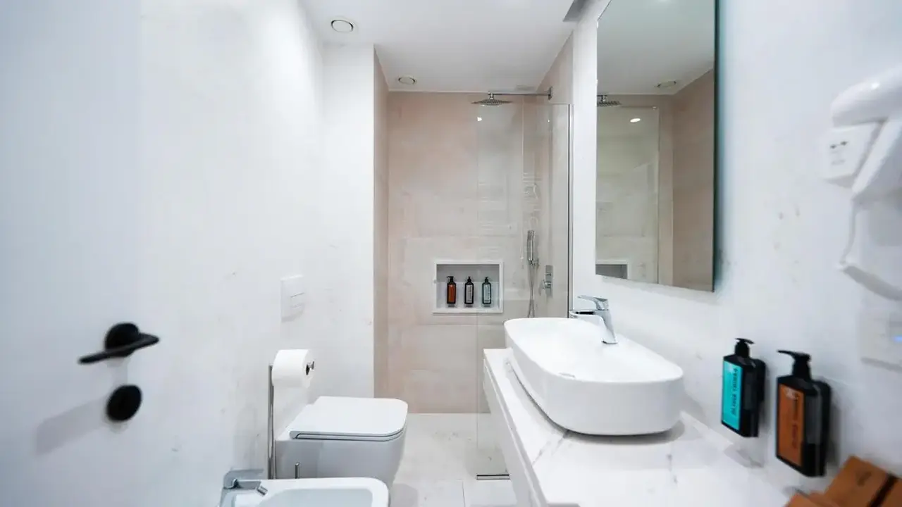 Naos Luxury Hotel