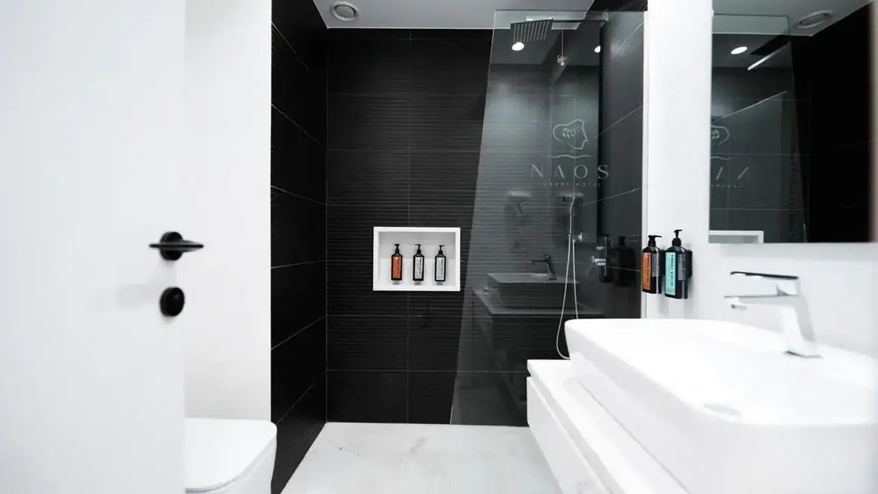 Naos Luxury Hotel