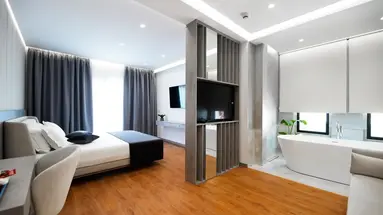 Naos Luxury Hotel