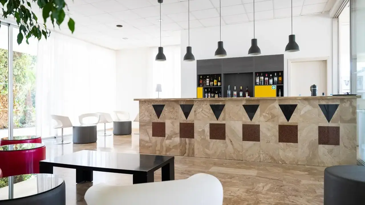 Napa Jay Hotel