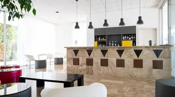 Napa Jay Hotel