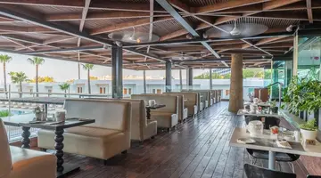 Napa Mermaid Hotel & Suites