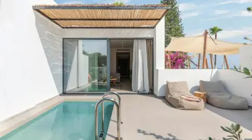 Napa Mermaid Hotel & Suites