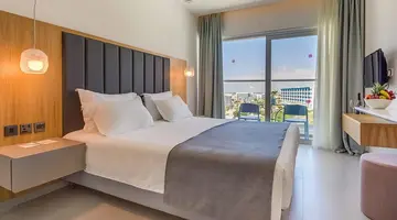 Napa Mermaid Hotel & Suites