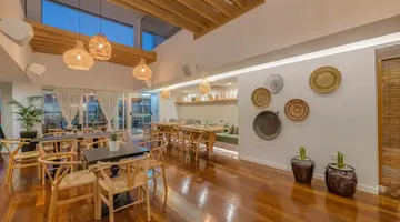 Napa Mermaid Hotel & Suites