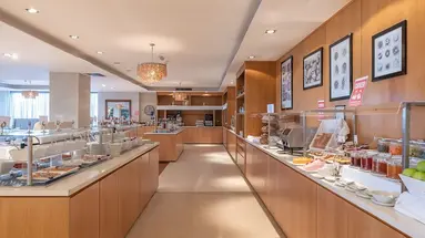Napa Mermaid Hotel & Suites