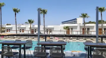 Napa Mermaid Hotel & Suites