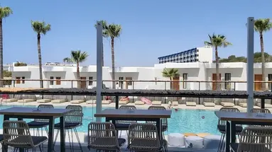 Napa Mermaid Hotel & Suites