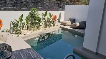 Napa Mermaid Hotel & Suites