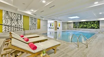Napa Mermaid Hotel & Suites
