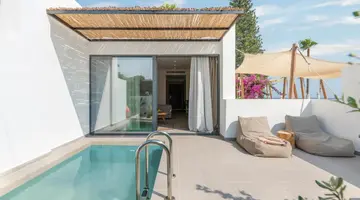 Napa Mermaid Hotel & Suites