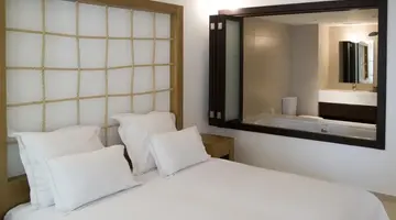 Napa Mermaid Hotel & Suites