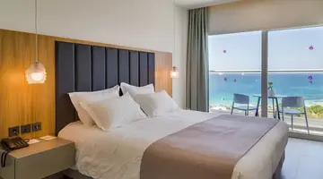 Napa Mermaid Hotel & Suites