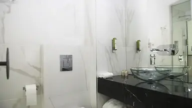 Napa Mermaid Hotel & Suites
