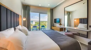 Napa Mermaid Hotel & Suites