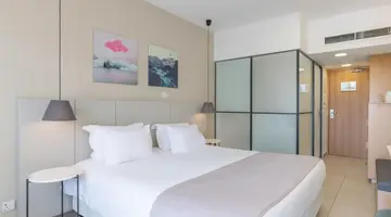 Napa Mermaid Hotel & Suites