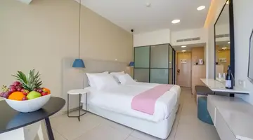 NAPA MERMAID HOTEL & SUITES