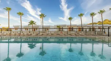 Napa Mermaid Hotel & Suites