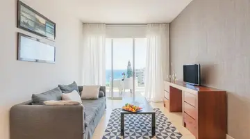 Napa Mermaid Hotel & Suites