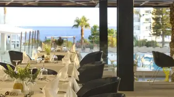 Napa Mermaid Hotel & Suites