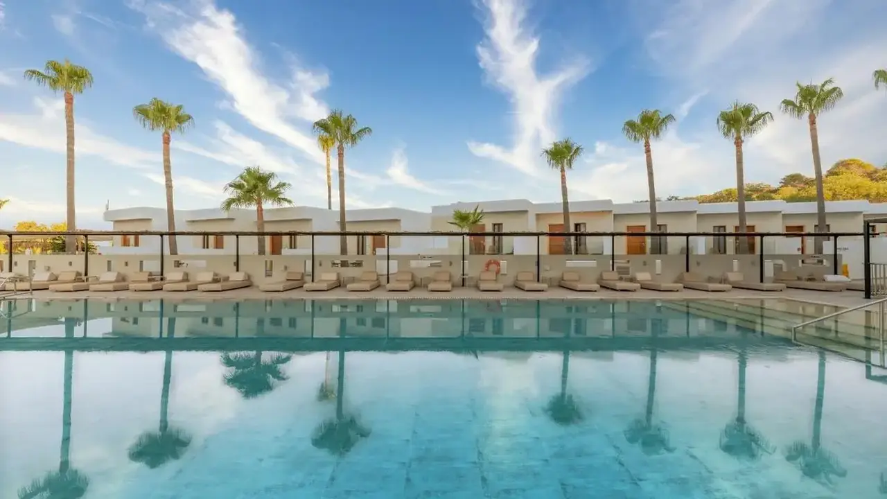 Napa Mermaid Hotel & Suites