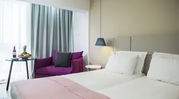 Napa Mermaid Hotel & Suites